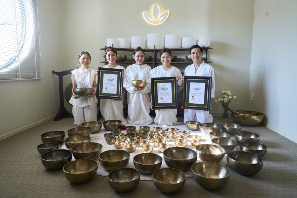 Tại sao nên tham gia khóa đào tạo trị liệu chuông xoay Shan Health?