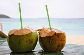 Làm đẹp da với nước dừa tươi