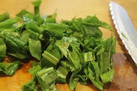 Trị nám da hiệu quả với rau mùi tàu (ngò gai)