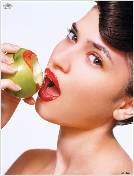 Làm đẹp da mặt từ táo