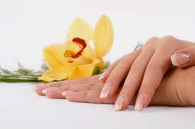 Làm trắng da tay tự nhiên