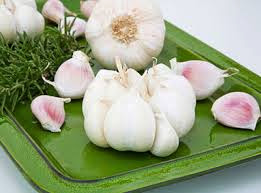 Cách trị mụn với nguyên liệu từ thiên nhiên