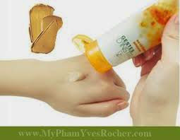 Làm trắng da tay tự nhiên