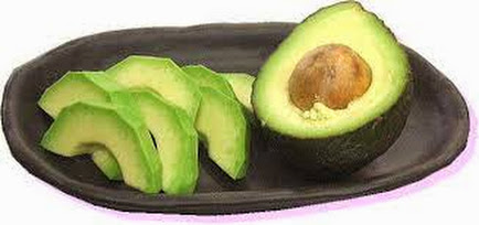 Cách trị mụn với trái bơ, cho làn da lưng mịn màng