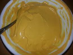 trị mụn với bột trà xanh