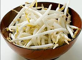 Trị nám da với giá đỗ