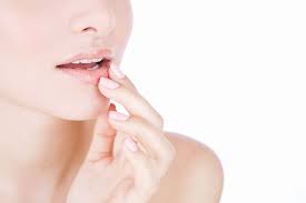 Hồng môi bằng phương pháp tự nhiên chỉ trong 3 tuần hong moi, cach hong moi, tri tham moi