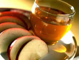 Cách trị mụn ở lưng cho da mịn màng với giấm táo