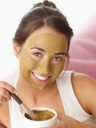 Trị mụn, làm trắng da với nước dừa